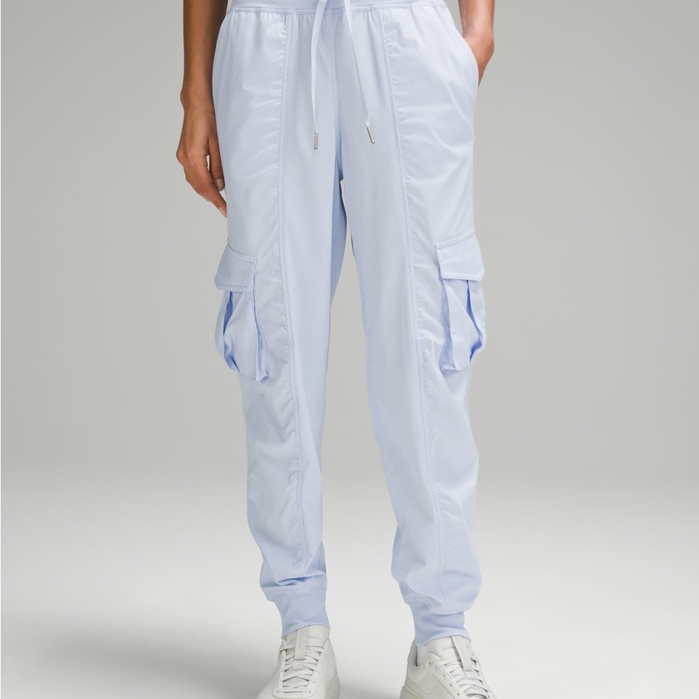 Lululemon Dance Studio Relaxed Fit Mid Rise Cargo Joggers Windmill Size 8
